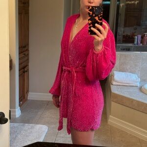 Retrofête Gabrielle Sequin Robe Dress Hot Pink Size S
